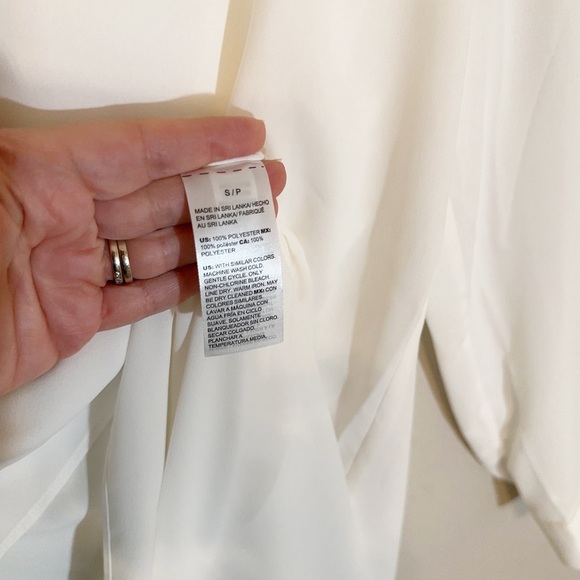 White House Black Market Ivory Long Sleeve Sheer V-Neck Tunic Size- S - Picture 14 of 15